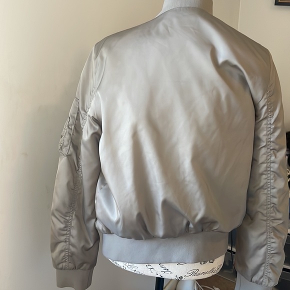 Bomber jacket form babaton - Picture 2 of 3